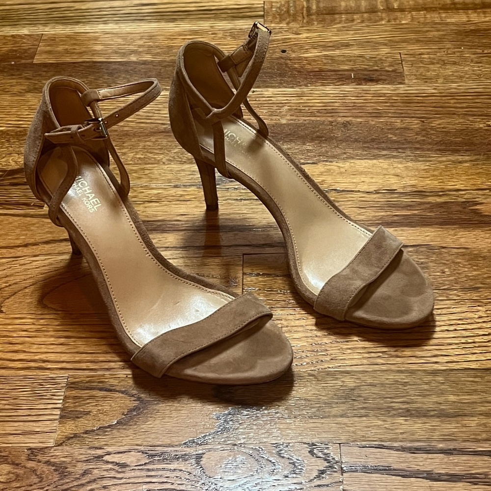 Nice Gently Used Michael Kors Suede Heels 6.5